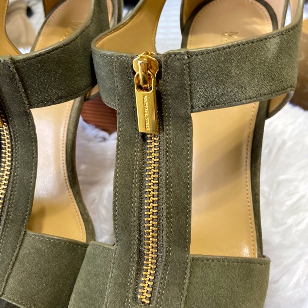 Michael Kors Olive Green Suede Platform Heels with Wood-Effect Block Heel - Picture 9 of 10